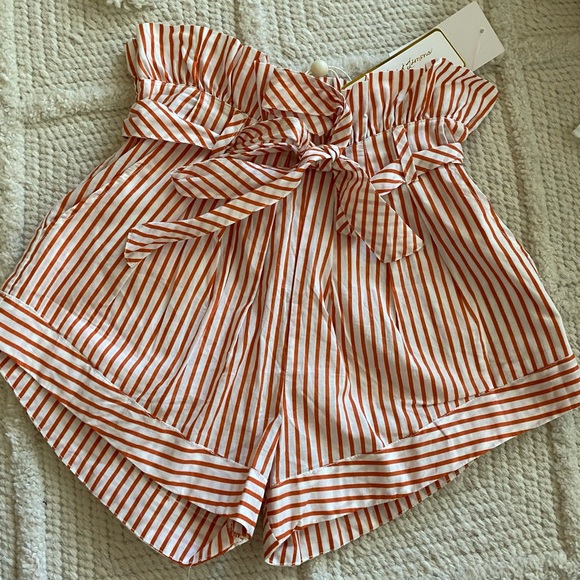 For love and lemons - Picture 1 of 2